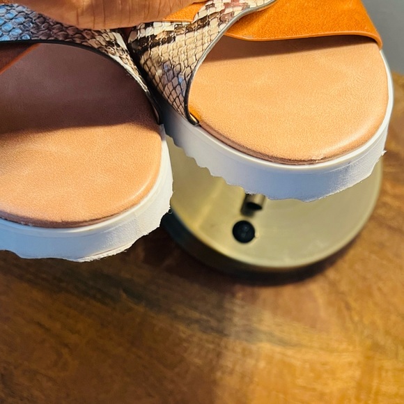 Journee Collection Java Women's Sandals. Snake Pattern. - Picture 5 of 8